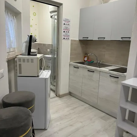 Di Fronte Al Apartment Peschiera del Garda